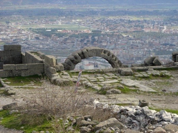 pergamon-ruins-turkey