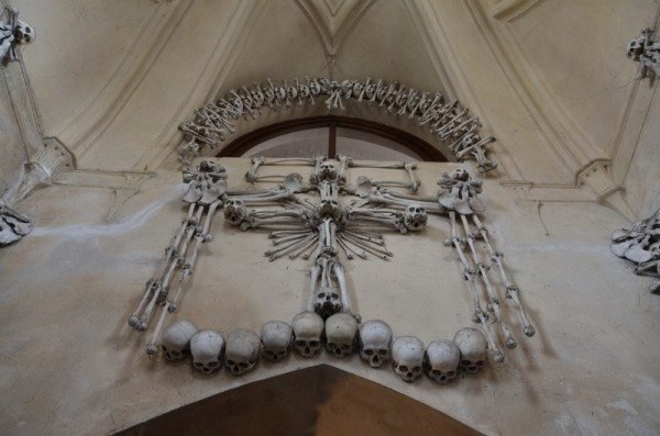 bone-church-sedlec-ossuary-002