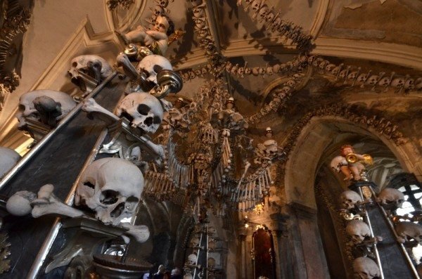 bone-church-sedlec-ossuary-006